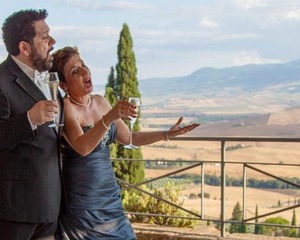 Opera and wine experience overlooking Val d'Orcia