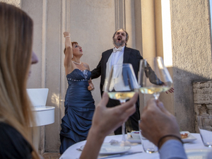Valentine's Day: Romantic Opera and Aperitivo in Piazza Navona