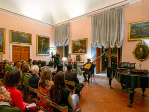 Valentine's Day Opera Serenades